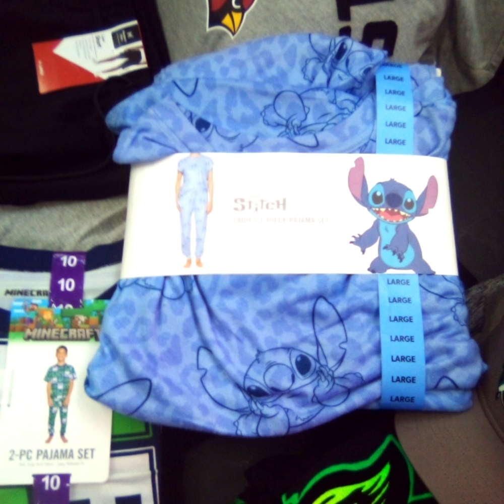 Stitch pajamas size extra large samclub